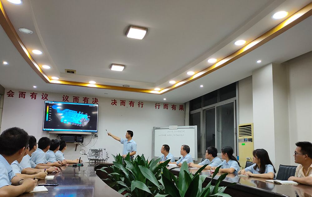 為不同領(lǐng)域客戶(hù)在模具設計與制造積累豐富經(jīng)驗，在汽車(chē)、新能源、通信、醫療等行業(yè)有顯著(zhù)優(yōu)勢。