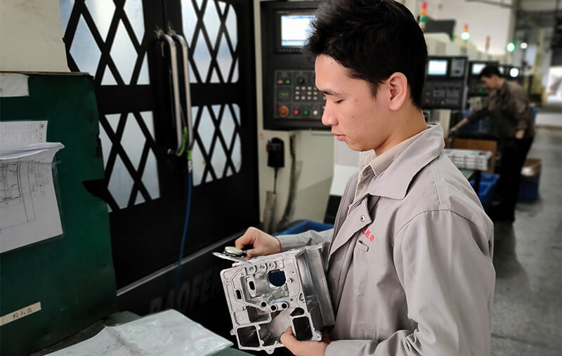 鑄件巡檢，定時(shí)送檢